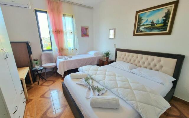 Guest House Vila Elezi