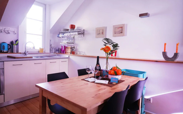 Find Me...Alfama, old quarter