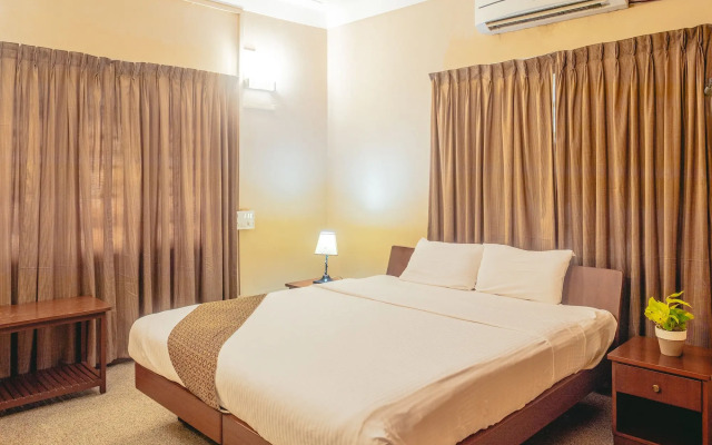 Hanu Reddy Residences Wallace Garden