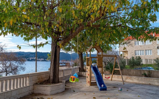 Villa Ponar With Swimming Pool