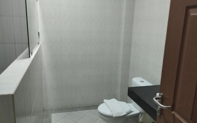 Palm Bajo Hotel