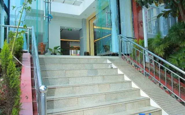 Yunnan Normal University Guesthouse