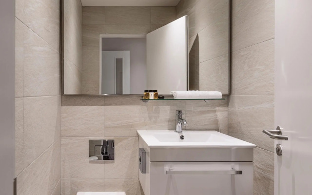 The Knaresborough by Aura Collection