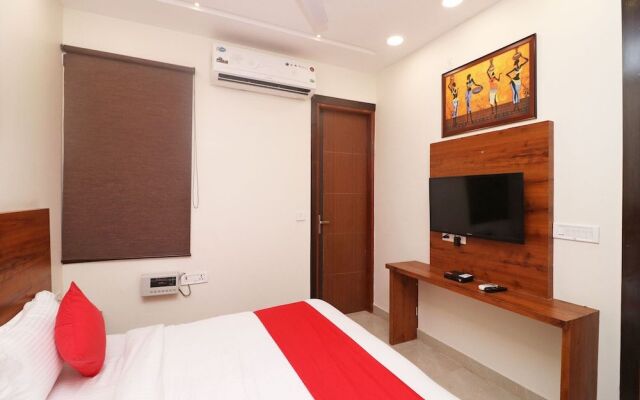 OYO 45940 Grand Imperial