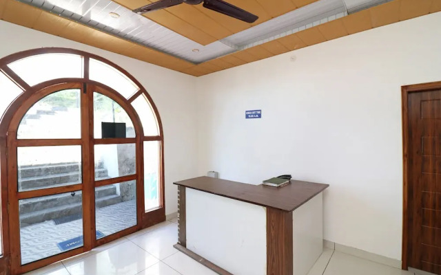 OYO 24137 Hotel Himalayan Village