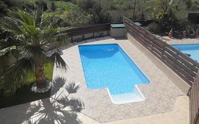 3 Bed Villa 10 Minutes Drive From Beautiful Beach