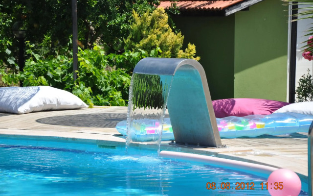 Bahaus Resort