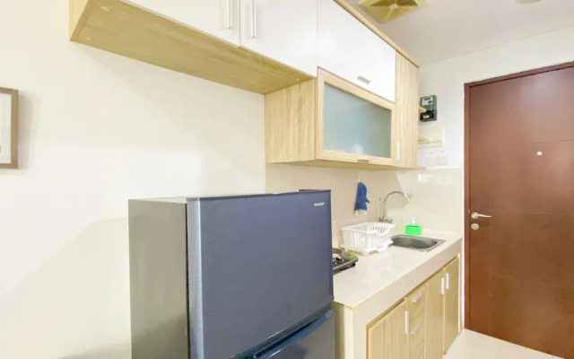Modern Look and Restful Studio Apartment Springwood Residence Tangerang