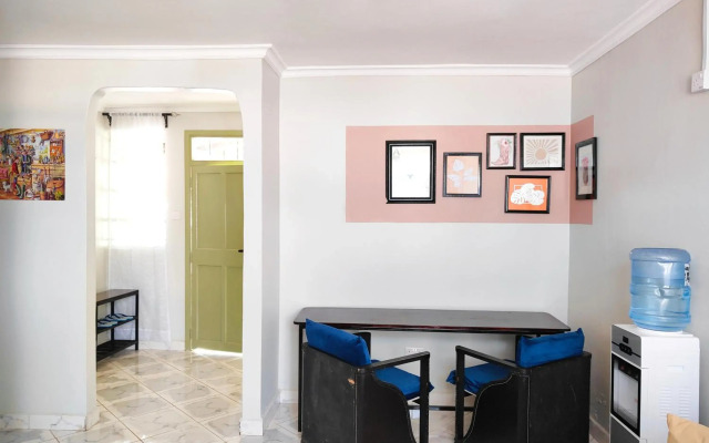 MILIMANI DRIVE LIVING I LUXE FLAWLESSLY FURNISHED UNITs