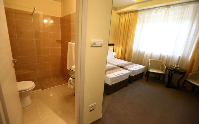 Best Western Plus Briston