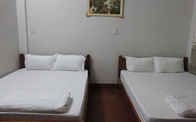 Lilly Guest House