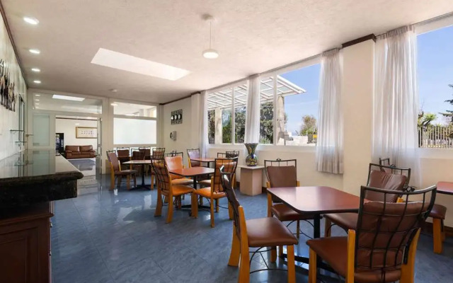 Howard Johnson by Wyndham Toluca