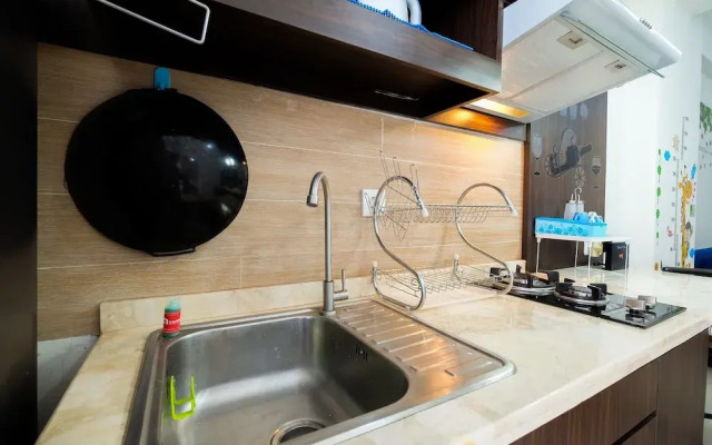 Spacious 1BR The Oak Apartment near Kelapa Gading