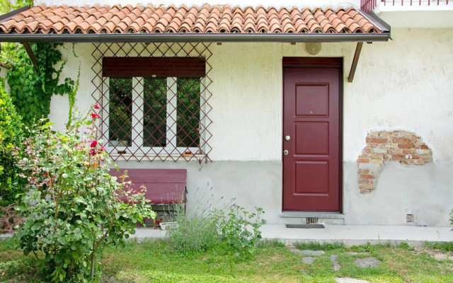 Charming Vacation House in Countryside