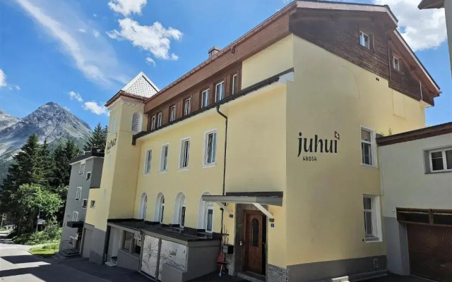 hotelImage