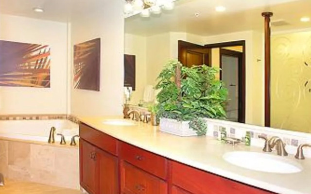 Waipouli Beach Resort H207 by RedAwning