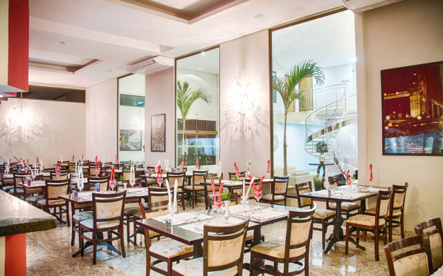 Hotel Girassol Plaza