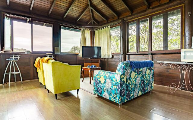 Casa em condomínio em meio à natureza CLN006