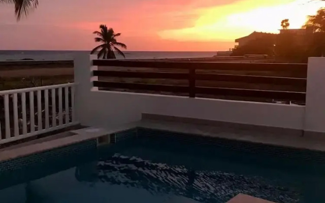 Secluded Beachfront Gem Pool Patio View BBQ