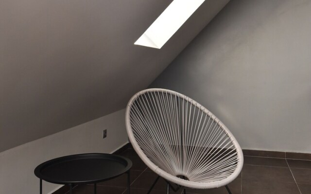 FM Deluxe 2-BDR Maisonette - Vitosha Mountain View