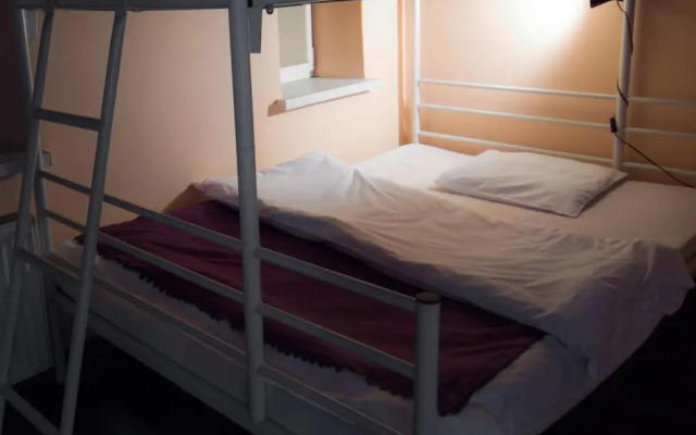 3 Bros' Hostel Cieszyn