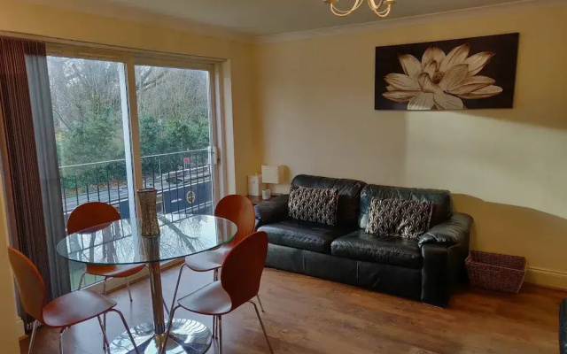 Marina View Duplex Apt 2 BR Parking St Neots Town Centre