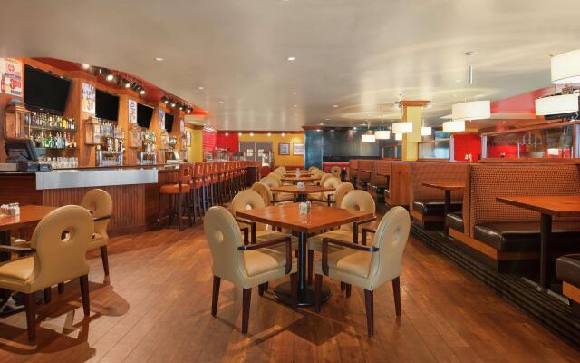 DoubleTree by Hilton Hotel Dallas – Love Field