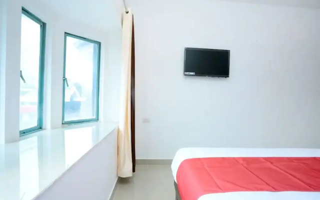 OYO 14328 Hotel Rv Tower