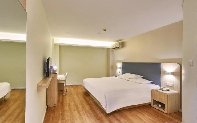 Hanting Hotel Yueyang Pipawang Interchange