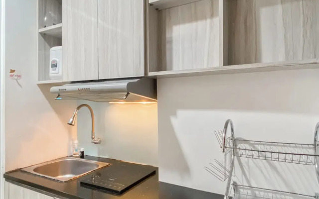 Good And Homey Studio Apartment At Springhill Terrace Residence