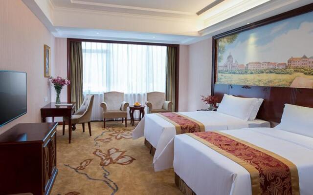 Vienna Hotel Shenzhen Longzhu