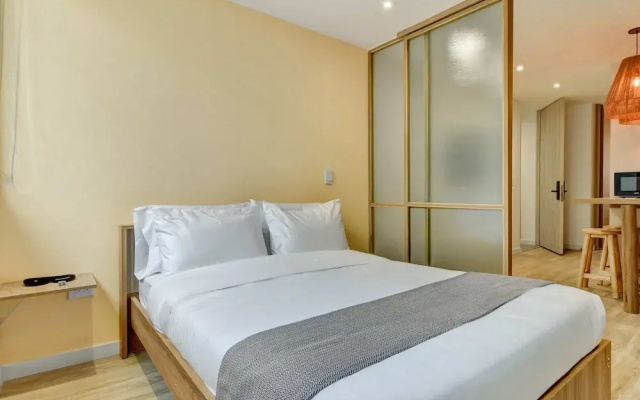 w Startling 2BR Apartment in Trendy Zona T
