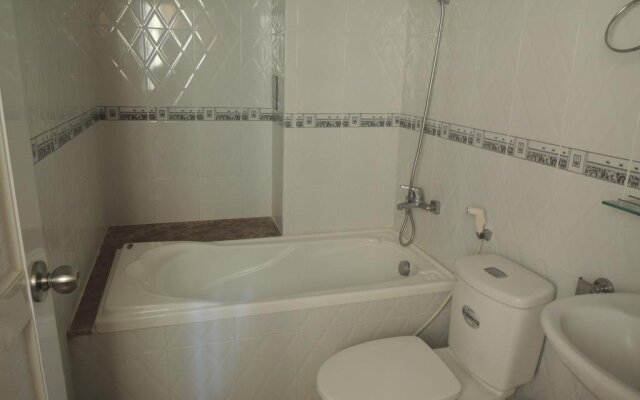 Truong Tien Hotel