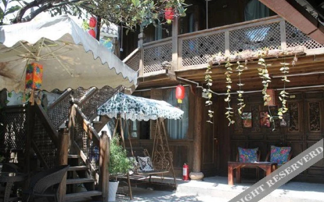 Xiyouji Crystal Palace Inn Lijiang