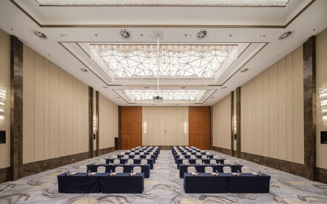 Metropolo Wuhan Optics Valley Convention & Exhibition Center Hotel