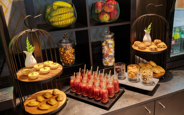 Radisson Hotel Brussels Centre Midi - Image 6
