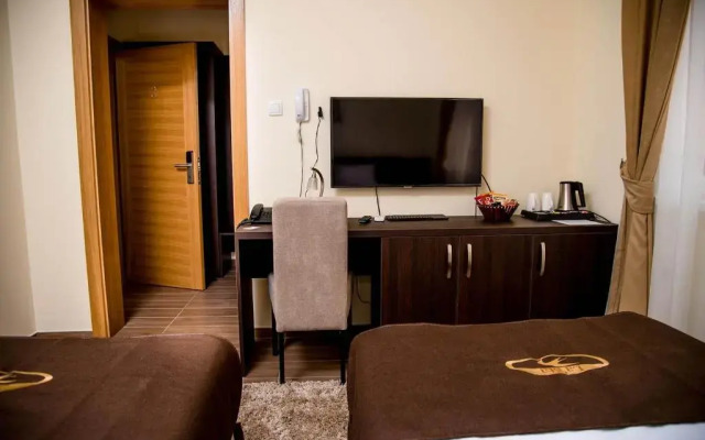 Vila & Restaurant Lasta