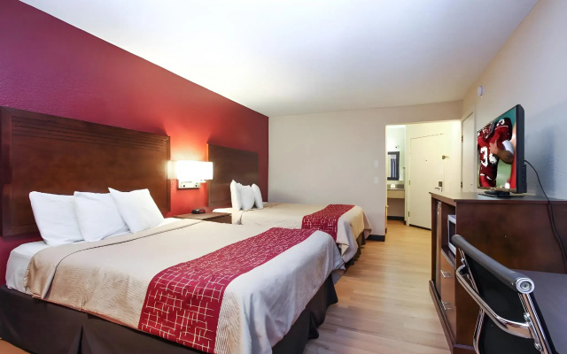 Evergreen Inn & Suites Portland Airport