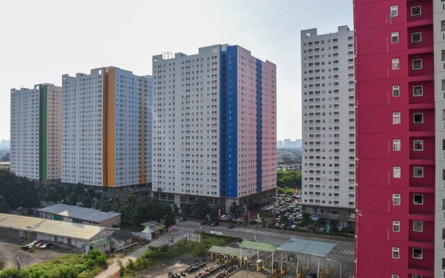 Strategic And Cozy Stay 2Br At Green Pramuka City Apartment