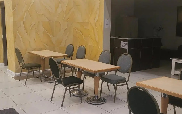 Shalimar Gardens Hotel