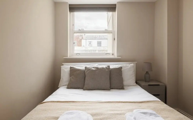 Stunning 2 Bed in Centre of Cheltenham