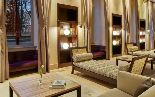 NH Collection Palacio de Burgos