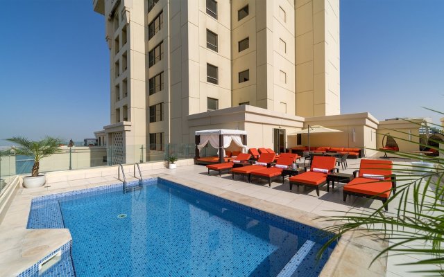 Dubai huge terrace Penthouse with pool