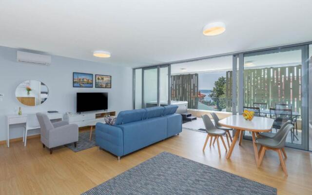Abalone Apartments