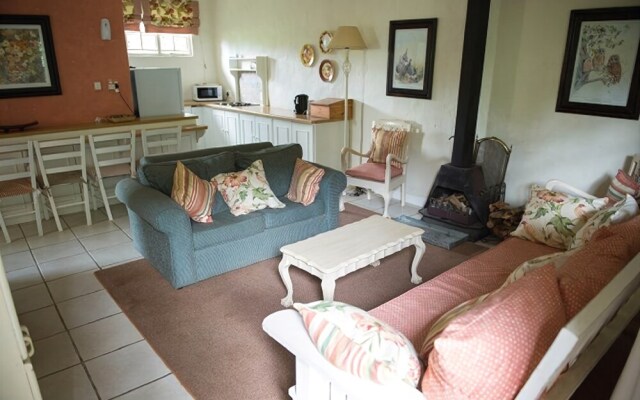 Twin Pools Lodge B and B
