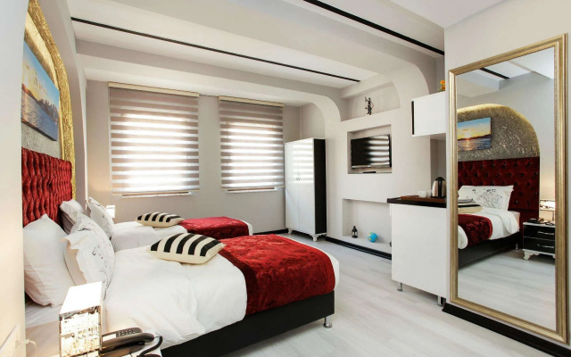Taksim Doorway Suites