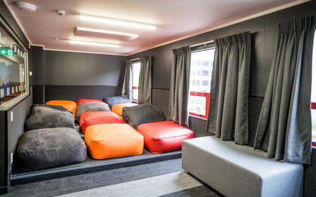 YHA Auckland City - Hostel / Backpacker