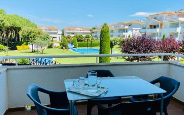 Apartamentos Plus Costa Brava Pals