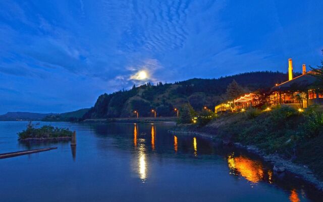 Best Western Plus Hood River Inn