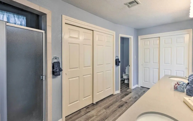 Bullhead City Home w/ Game Room!